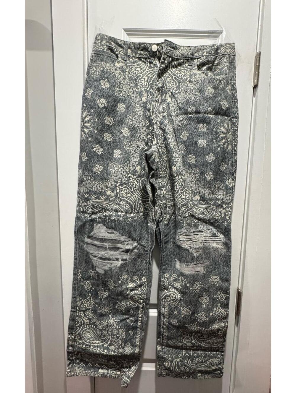 Straight leg denim - Picture 2 of 3